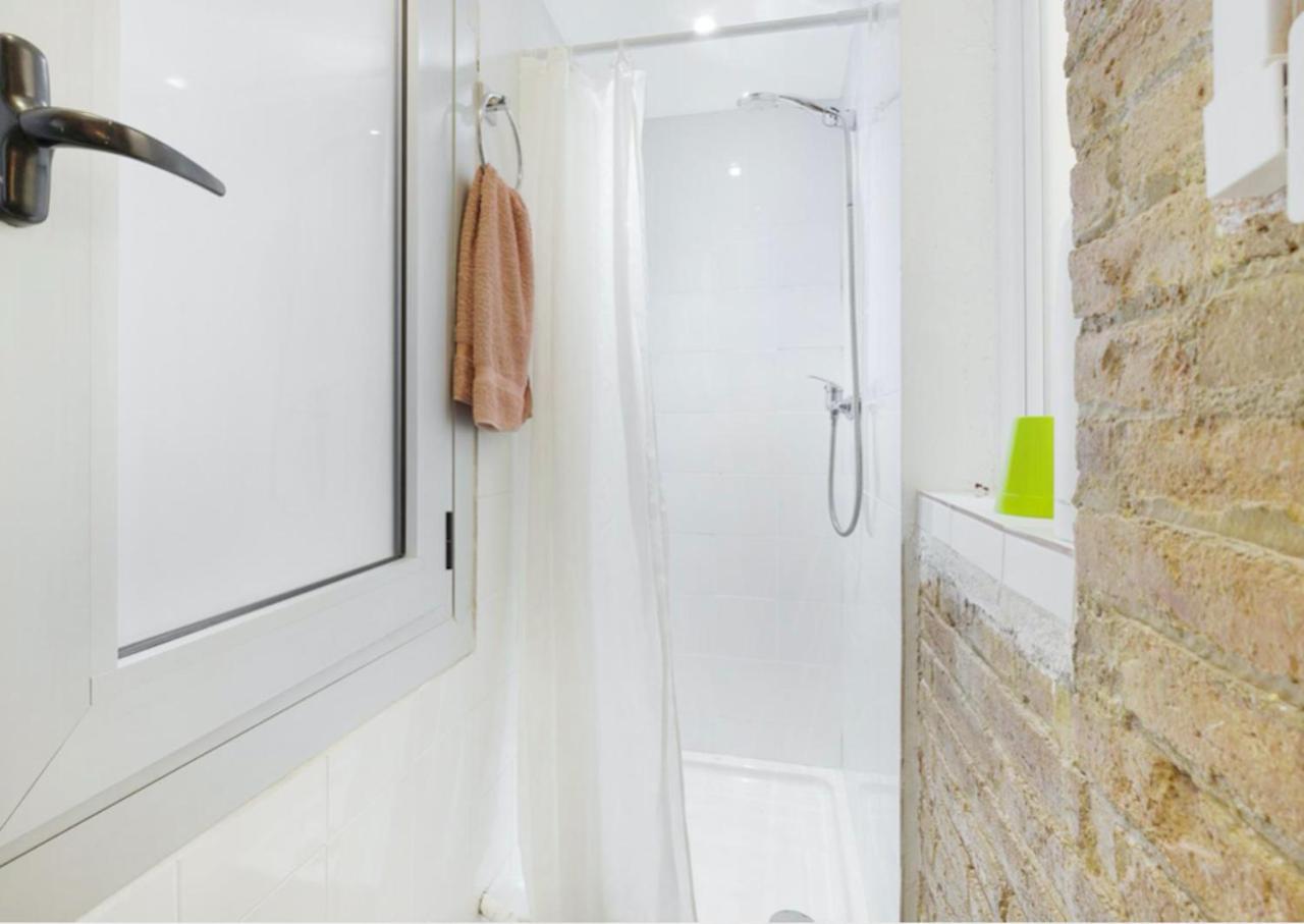 Great Apartment In Sagrada Familia With Balcony บาร์เซโลนา ภายนอก รูปภาพ