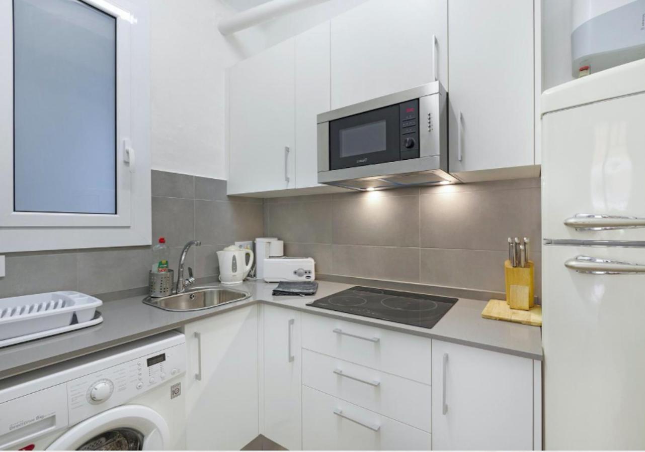 Great Apartment In Sagrada Familia With Balcony บาร์เซโลนา ภายนอก รูปภาพ