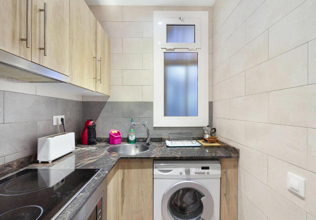 Great Apartment In Sagrada Familia With Balcony บาร์เซโลนา ภายนอก รูปภาพ