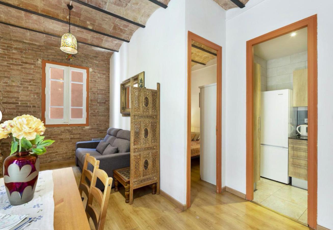Great Apartment In Sagrada Familia With Balcony บาร์เซโลนา ภายนอก รูปภาพ